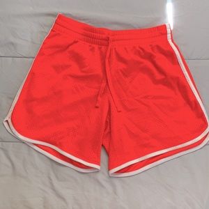 Size S/CH (4-6) bright pink Danskin Now shorts.